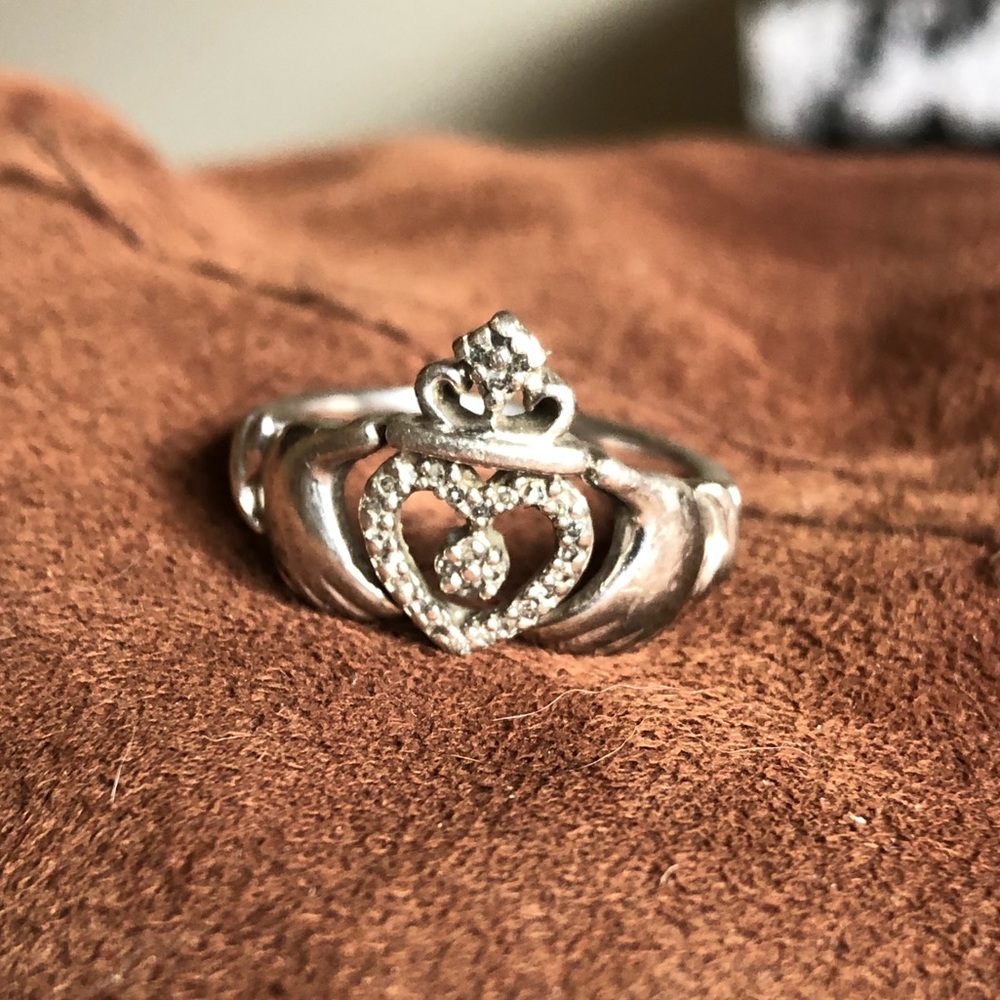 Antique Diamond Claddagh Ring